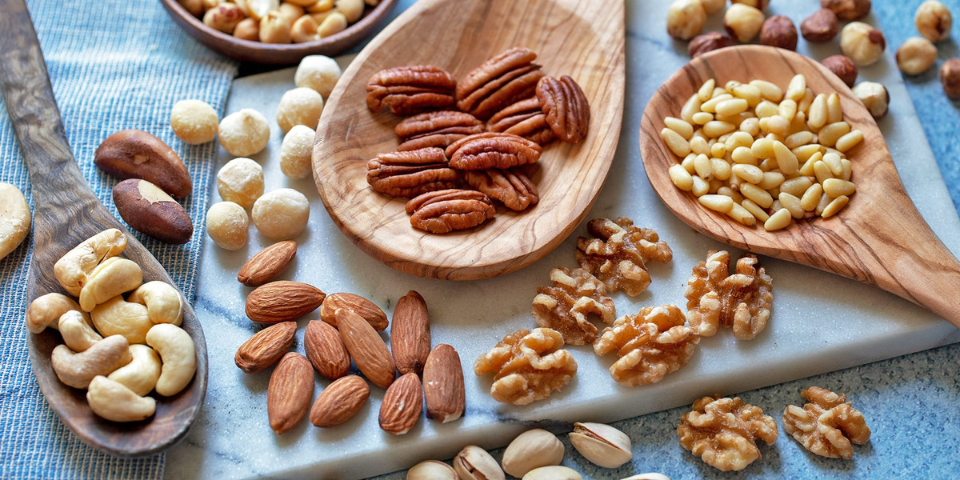 see-what-100-calories-of-different-nuts-looks-like